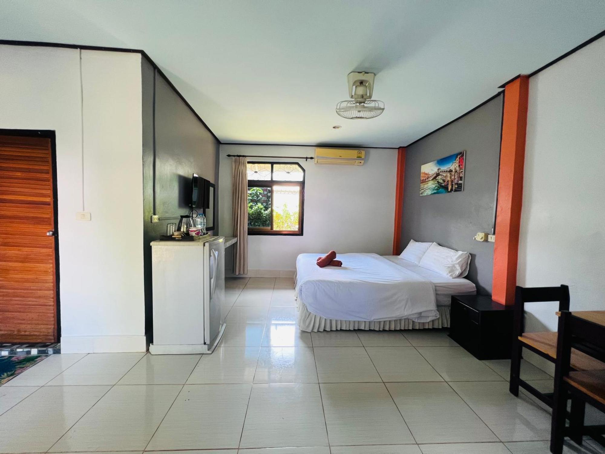 Prukrom Lanta Guesthouse Ko Lanta Kültér fotó