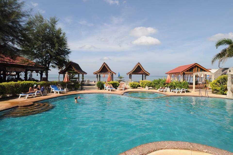 Prukrom Lanta Guesthouse Ko Lanta Kültér fotó