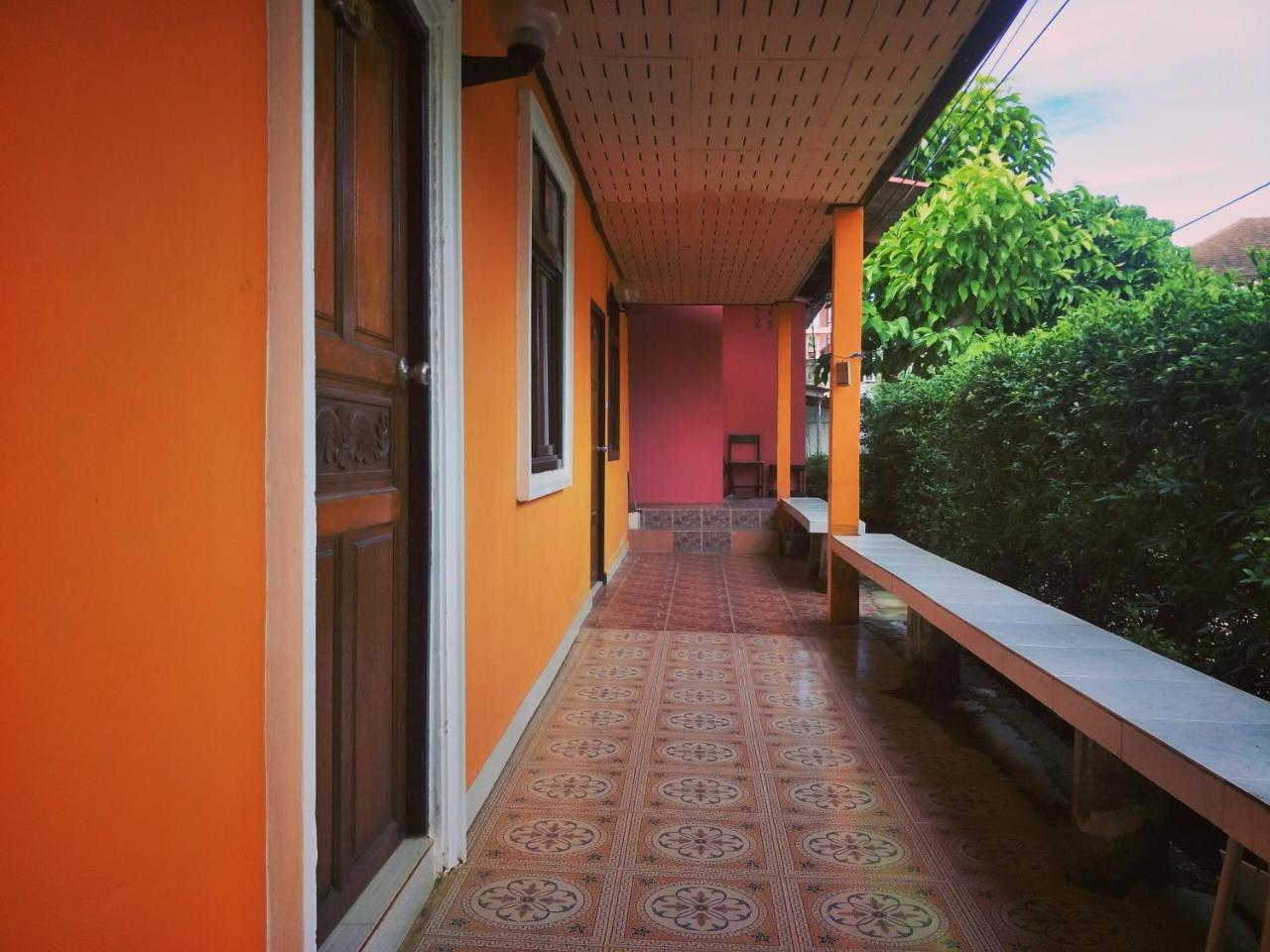 Prukrom Lanta Guesthouse Ko Lanta Kültér fotó